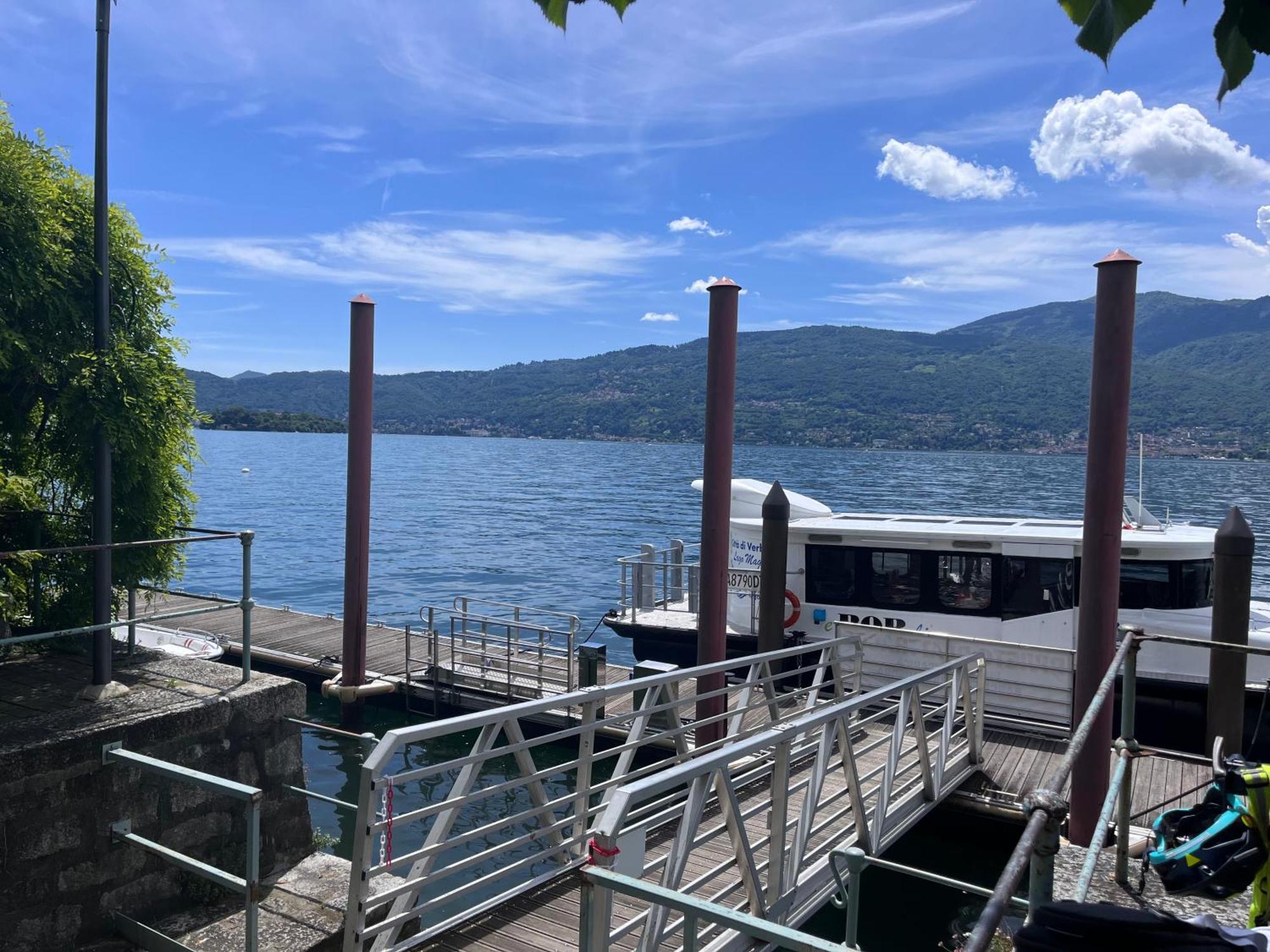 Appartamento Il Porto Baveno Bagian luar foto
