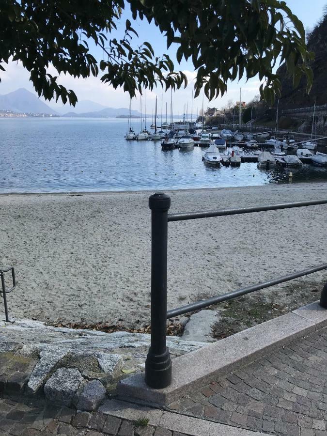 Appartamento Il Porto Baveno Bagian luar foto